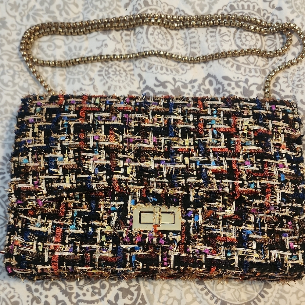 Elegant Tweed Chain Clutch